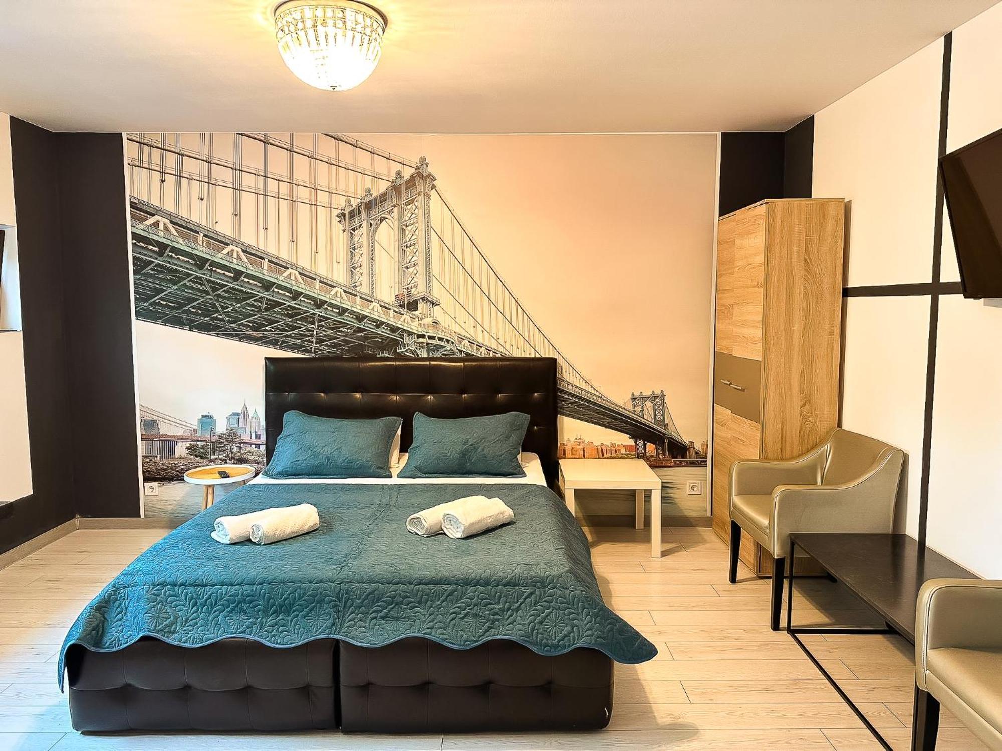 The Bridge - Central Studio With Free Parking Craiova Dış mekan fotoğraf